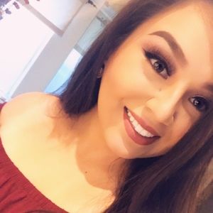 Meet your Posher, Nora